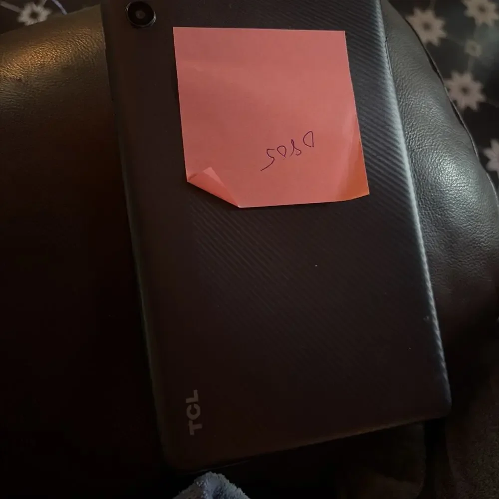 TCL 8